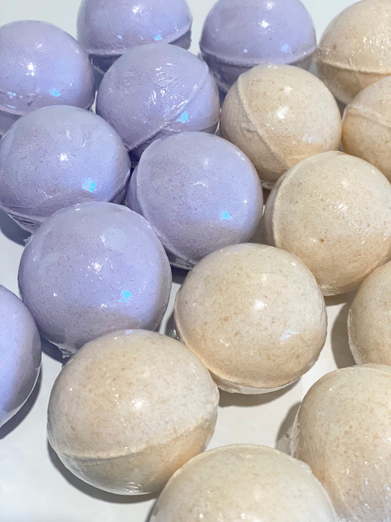 1.8 oz Mini Bath Bombs - Vanilla + Coconut